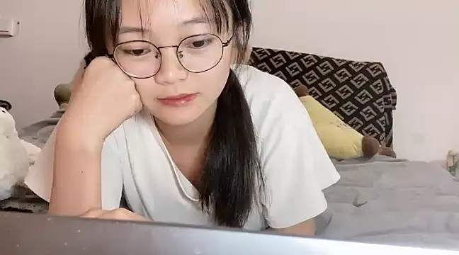 Snapshot of QQQ888zzzxxxcc chatting on January 6, 2025, 4:55 pm QQQ888zzzxxxcc online show from January 6, 2025, 4:55 pm