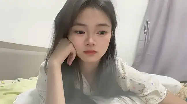 Snapshot of QQQ888zzzxxxcc chatting on March 5, 2025, 11:17 am QQQ888zzzxxxcc online show from March 5, 2025, 11:17 am