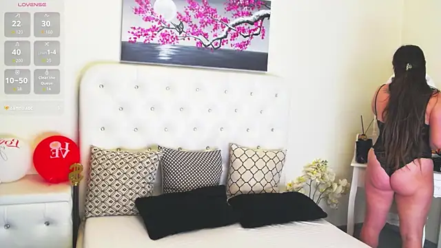 Snapshot of Ysabell01 chatting on November 4, 2025, 5:22 am Ysabell01 online show from November 4, 2025, 5:22 am