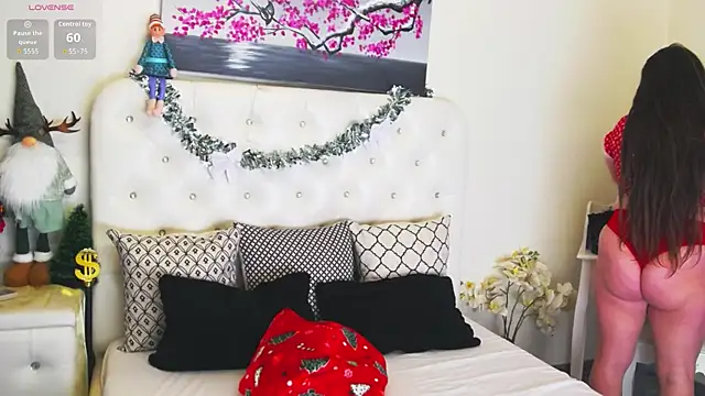 Snapshot of Ysabell01 chatting on December 14, 2025, 5:24 am Ysabell01 online show from December 14, 2025, 5:24 am