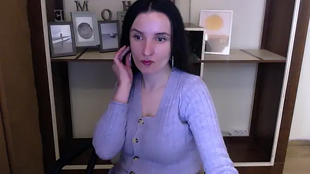 Snapshot of LaimaV_ chatting on April 22, 2026, 9:21 pm LaimaV online show from April 22, 2026, 9:21 pm
