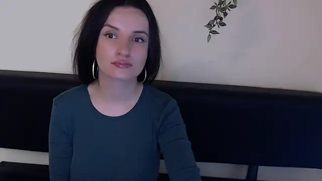 Snapshot of LaimaV_ chatting on April 28, 2026, 10:19 am LaimaV online show from April 28, 2026, 10:19 am