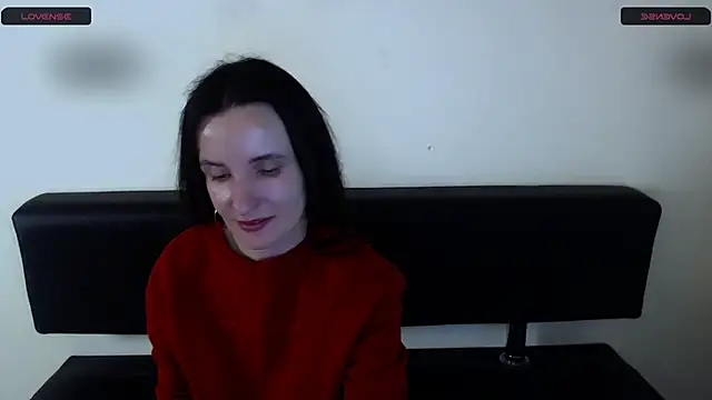 LaimaV  online show from February 25, 2026, 5:40 am