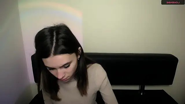 LaimaV  online show from February 9, 2026, 7:50 am