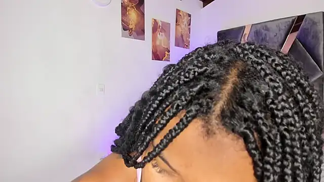 Milan ebony online show from February 28, 2026, 1:00 pm