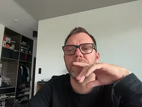 xmnbx77 online show from November 3, 2025, 10:30 am