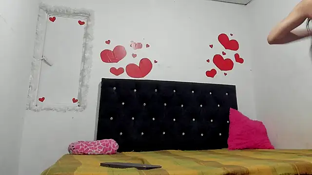 Snapshot of chloe_evanx_ chatting on March 14, 2025, 7:55 pm chloe evanx  online show from March 14, 2025, 7:55 pm