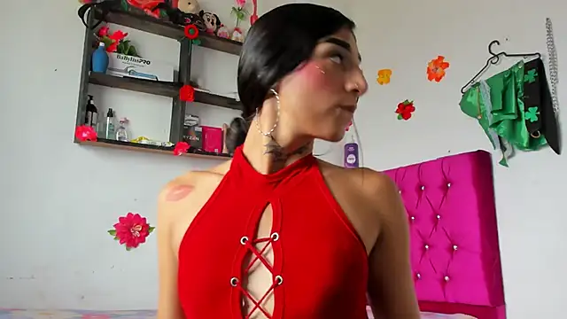 chloe evanx  online show from October 30, 2025, 7:44 pm