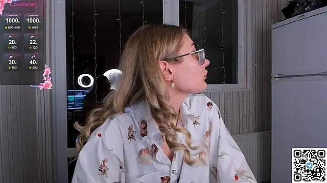 Snapshot of LivyyBossom chatting on January 7, 2025, 8:31 pm LivyyBossom online show from January 7, 2025, 8:31 pm