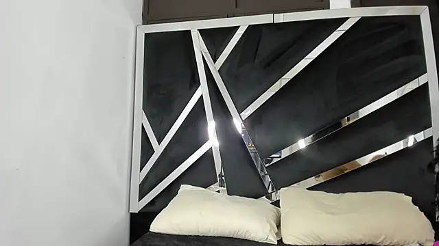 Snapshot of Sofia-candyht chatting on March 19, 2025, 9:05 pm Sofia-candyht online show from March 19, 2025, 9:05 pm