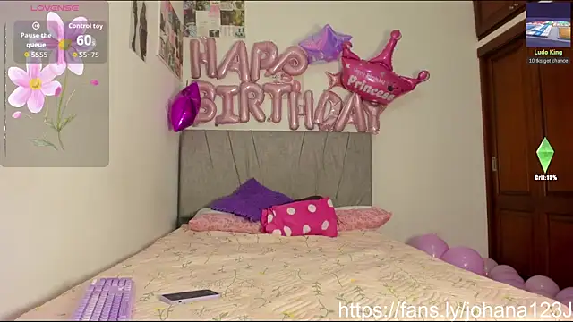 Snapshot of tammy__brown chatting on April 11, 2026, 10:19 am tammy brown online show from April 11, 2026, 10:19 am