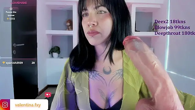 Gianna foxy online show from November 10, 2025, 7:52 pm