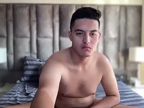 alexandergrey760886 online show from July 2, 2026, 1:28 pm