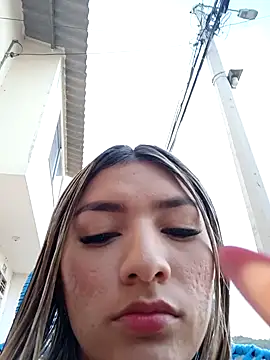 Snapshot of GIRL_DONCELLA chatting on January 18, 2025, 10:39 pm GIRL DONCELLA online show from January 18, 2025, 10:39 pm