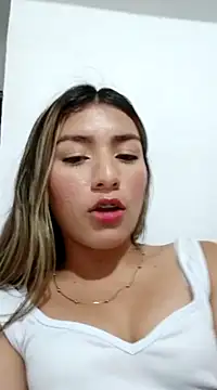 Snapshot of GIRL_DONCELLA chatting on February 26, 2025, 11:30 pm GIRL DONCELLA online show from February 26, 2025, 11:30 pm