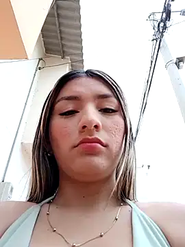 Snapshot of GIRL_DONCELLA chatting on January 27, 2025, 10:38 pm GIRL DONCELLA online show from January 27, 2025, 10:38 pm