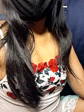 Snapshot of Nisha027 chatting on April 3, 2026, 12:28 am Nisha027 online show from April 3, 2026, 12:28 am
