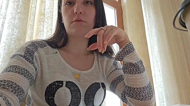 AlejandraDelaney online show from February 13, 2025, 8:38 am