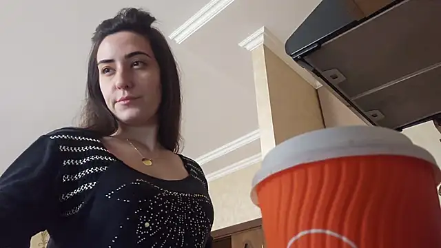 AlejandraDelaney online show from November 30, 2025, 8:48 am