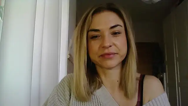 Snapshot of ashley_xlove chatting on February 5, 2025, 7:39 am ashley xlove online show from February 5, 2025, 7:39 am