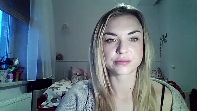 Snapshot of ashley_xlove chatting on December 16, 2025, 6:39 am ashley xlove online show from December 16, 2025, 6:39 am