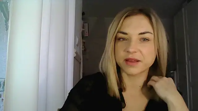 Snapshot of ashley_xlove chatting on January 3, 2025, 7:49 am ashley xlove online show from January 3, 2025, 7:49 am