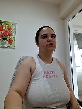 Ella-Diamond online show from May 13, 2026, 5:47 am