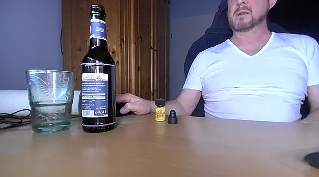 Snapshot of Tom_PP_cgn chatting on March 4, 2025, 6:29 pm Tom PP cgn online show from March 4, 2025, 6:29 pm