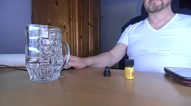 Snapshot of Tom_PP_cgn chatting on March 15, 2025, 11:28 pm Tom PP cgn online show from March 15, 2025, 11:28 pm