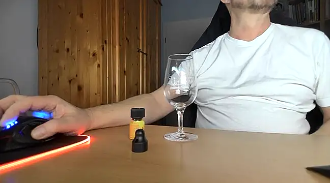 Snapshot of Tom_PP_cgn chatting on February 16, 2025, 4:31 am Tom PP cgn online show from February 16, 2025, 4:31 am