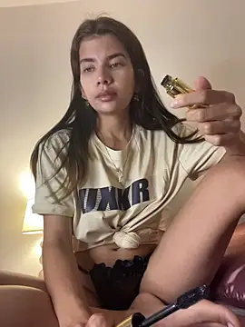 Snapshot of adop_me__ chatting on May 13, 2026, 11:01 pm adop me online show from May 13, 2026, 11:01 pm