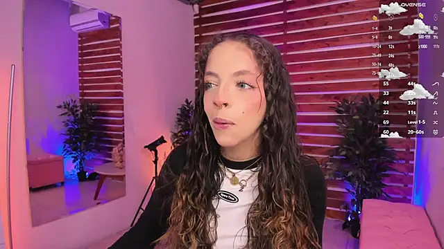 Snapshot of Sapphire_Venuss chatting on November 7, 2025, 2:16 am Sapphire Venuss online show from November 7, 2025, 2:16 am