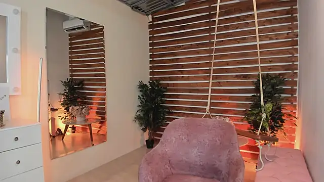 Snapshot of Sapphire_Venuss chatting on February 27, 2025, 11:04 pm Sapphire Venuss online show from February 27, 2025, 11:04 pm