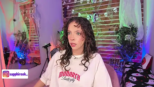 Snapshot of Sapphire_Venuss chatting on October 11, 2025, 1:39 am Sapphire Venuss online show from October 11, 2025, 1:39 am