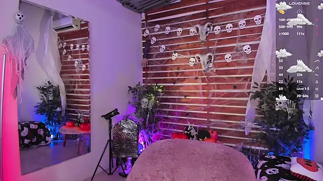 Snapshot of Sapphire_Venuss chatting on November 1, 2025, 12:17 am Sapphire Venuss online show from November 1, 2025, 12:17 am