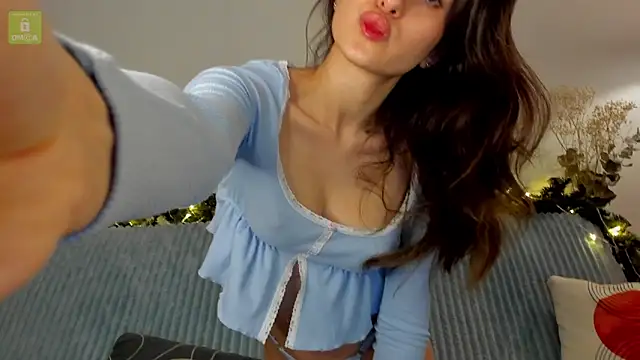 erika hoiree online show from December 20, 2024, 11:58 pm