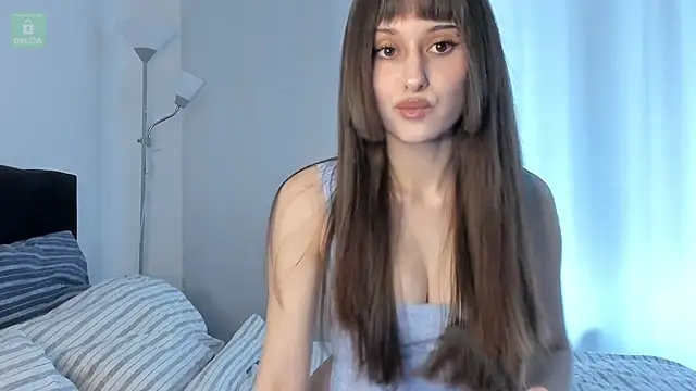 Snapshot of erika_hoiree chatting on May 10, 2026, 9:02 am erika hoiree online show from May 10, 2026, 9:02 am