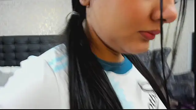 Snapshot of AmaliaDalton chatting on June 1, 2026, 11:21 am AmaliaDalton online show from June 1, 2026, 11:21 am