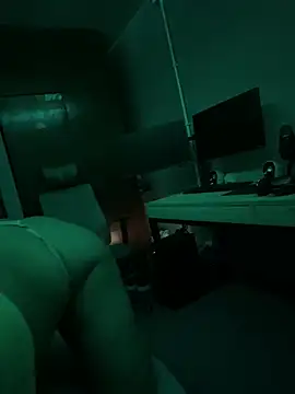 Snapshot of mismmia chatting on December 18, 2025, 5:12 am mismmia online show from December 18, 2025, 5:12 am