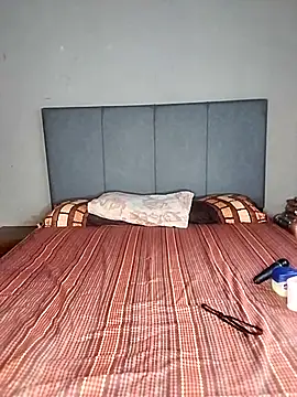 Snapshot of ThickPearlx23 chatting on March 23, 2026, 8:14 am ThickPearlx23 online show from March 23, 2026, 8:14 am