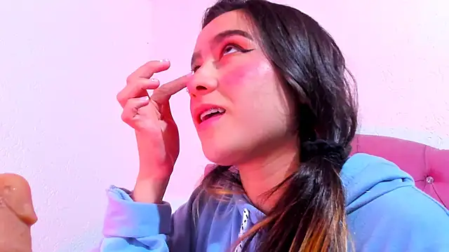 teffy lee online show from February 27, 2025, 11:37 pm