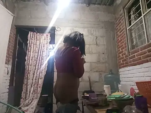 yovana13 online show from May 21, 2026, 2:09 am