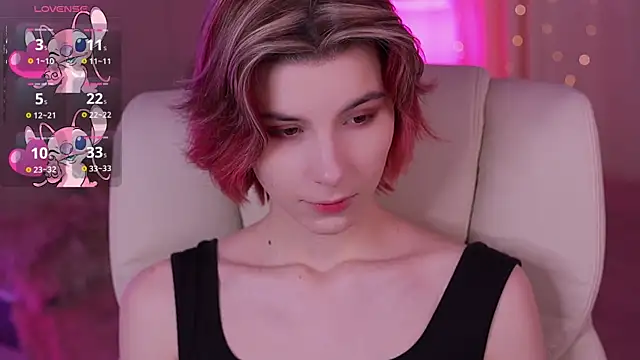 HaylaAmber online show from February 28, 2025, 1:47 pm