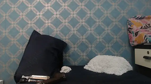 violeta cute18 online show from February 12, 2025, 10:04 pm