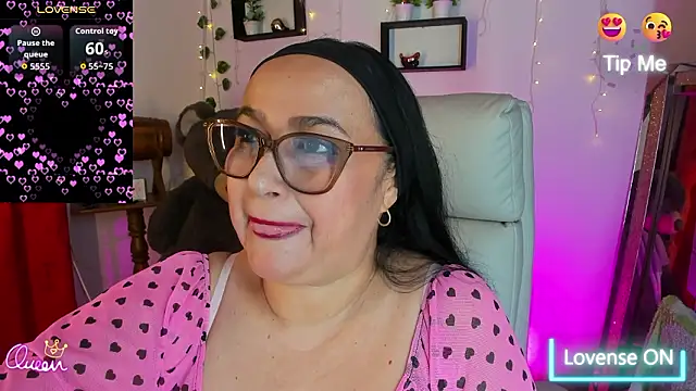 Snapshot of Gia_Nahomi chatting on March 5, 2026, 10:59 pm Gia Nahomi online show from March 5, 2026, 10:59 pm