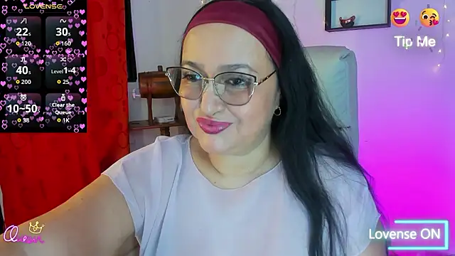 Snapshot of Gia_Nahomi chatting on February 13, 2026, 10:54 pm Gia Nahomi online show from February 13, 2026, 10:54 pm