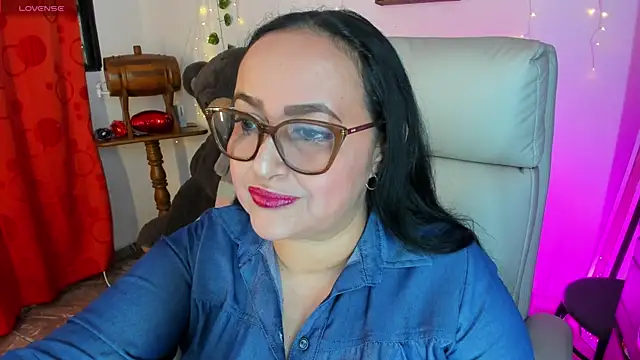 Snapshot of Gia_Nahomi chatting on April 15, 2026, 11:16 pm Gia Nahomi online show from April 15, 2026, 11:16 pm