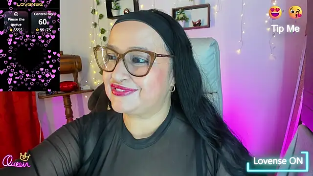 Snapshot of Gia_Nahomi chatting on March 31, 2026, 11:07 pm Gia Nahomi online show from March 31, 2026, 11:07 pm