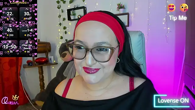 Snapshot of Gia_Nahomi chatting on April 10, 2026, 11:01 pm Gia Nahomi online show from April 10, 2026, 11:01 pm