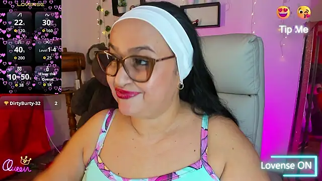 Snapshot of Gia_Nahomi chatting on March 9, 2026, 11:19 pm Gia Nahomi online show from March 9, 2026, 11:19 pm